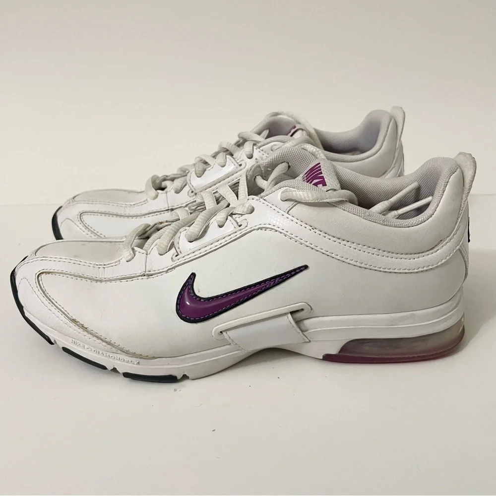 Nike Training Women's Size 6 Athletic Shoes Diamond Flex - Picture 2 of 16